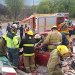 Accidente en Villa Giardino , una camioneta conducida por una mujer colisionó contra una garita